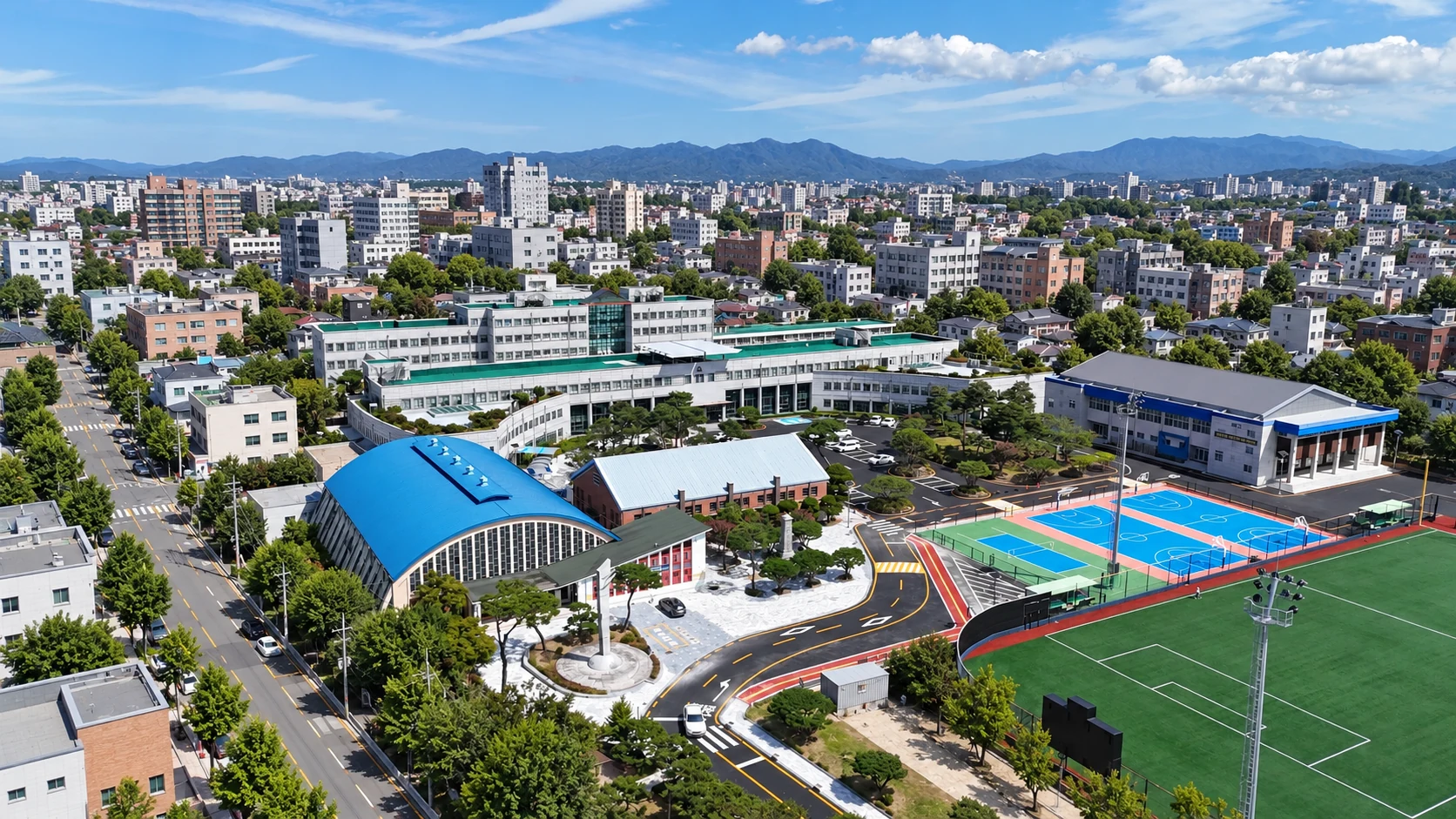 넓게 펼쳐진 전주고등학교 교정